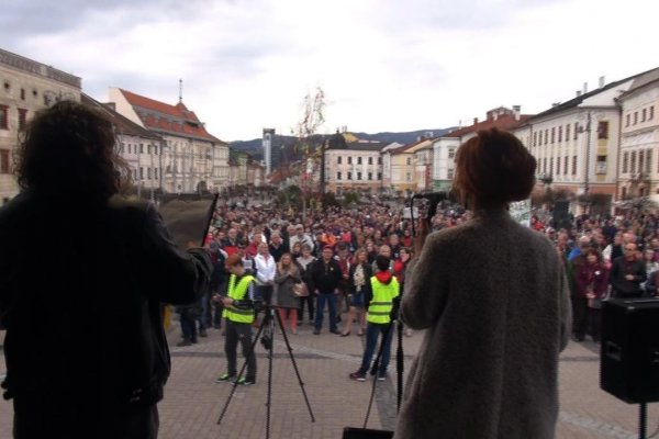 Ľudia z Banskej Bystrice majú tejto vlády plné zuby