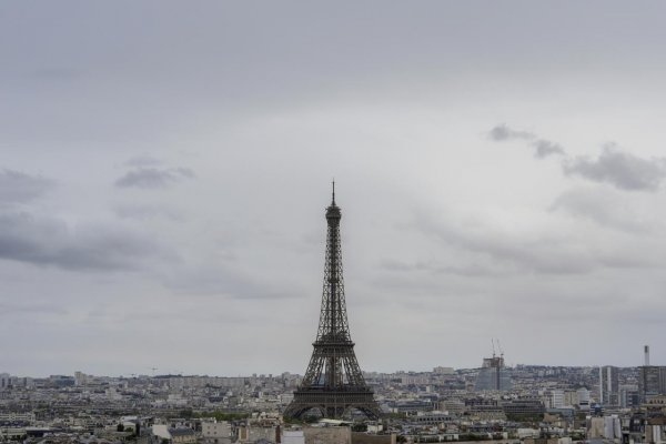 Ostro sledované komunálne voľby vo Francúzsku vyhral Hittler nad Zielinským