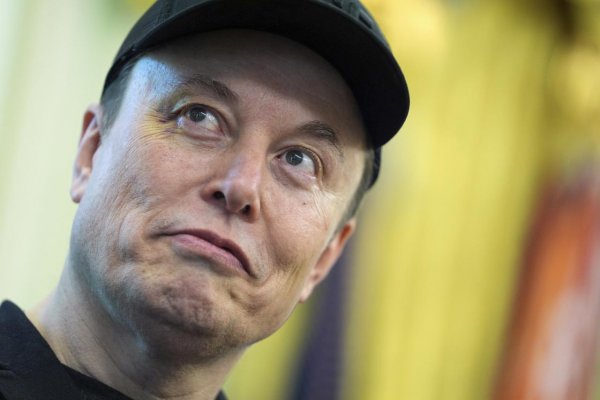 Musk zakladá novú politickú stranu, volá sa Amerika