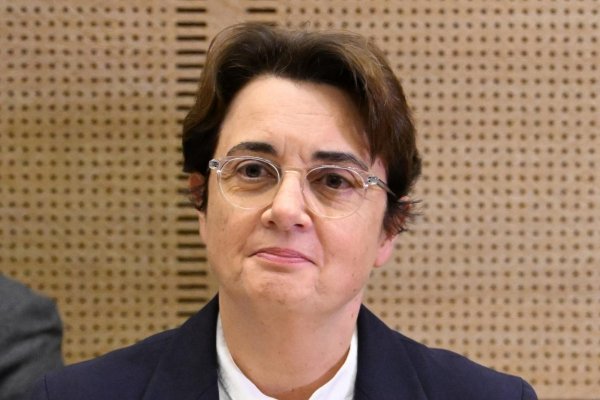 Riaditeľka Louvru priznala nedostatočné pokrytie kamerami