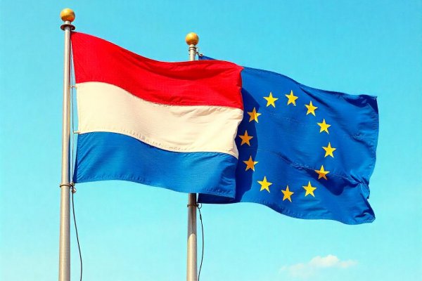 Holandský parlament žiada podať žalobu na Slovensko pre obsah novely Ústavy SR