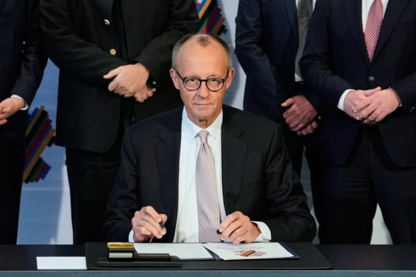 Merz zrušil cestu do Nórska, v Bruseli bude rokovať o využití ruských aktív