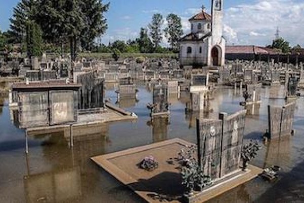 Vodou zničená krajina