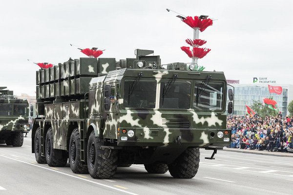 V Bielorusku sa diskutuje, ako vyzbrojiť raketomety Palanez jadrovými hlavicami