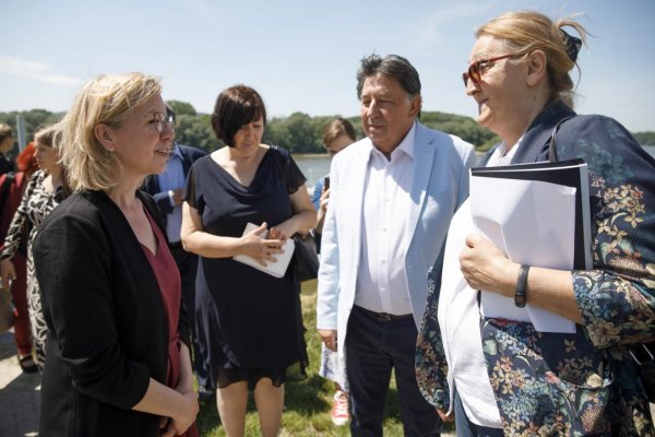 Nezaradení poslanci okolo M. Suju podali návrh na odvolanie J. Budaja