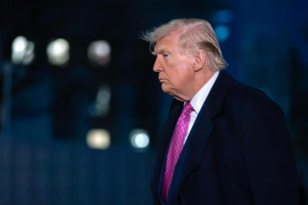 Trump nemá žiadny problém s tým, aby ruský tanker priviezol na Kubu ropu