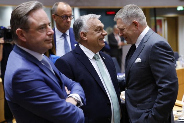 R. Fico žiada českého premiéra, aby rešpektoval záujem SR na garanciách plynu