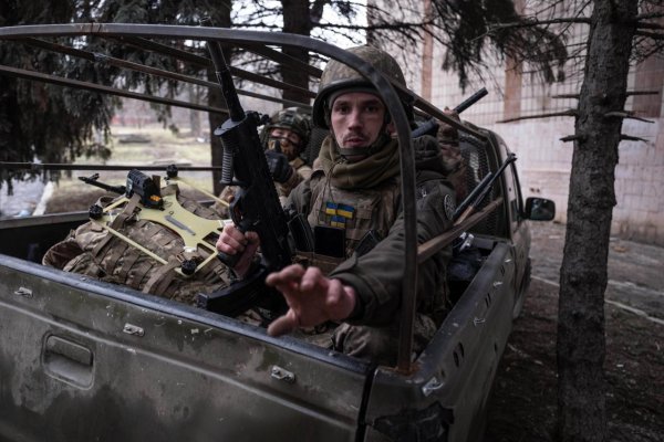 Zelenskyj: Jarná ofenzíva Rusov zlyhala, okupanti to skúšajú infiltráciou