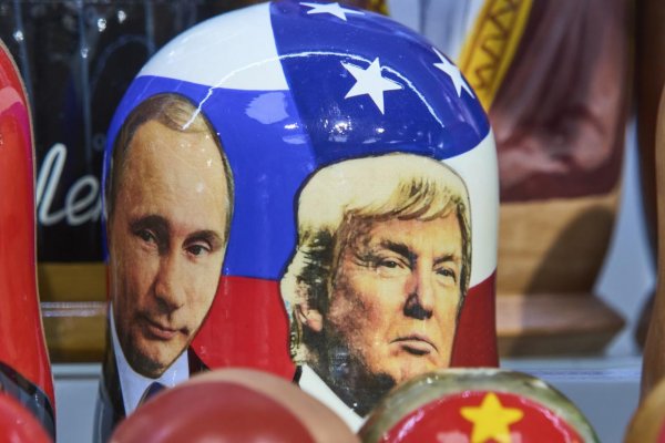 Podľa hovorkyňe Bieleho domu ide Trump na stretnutie s Putinom „načúvať“