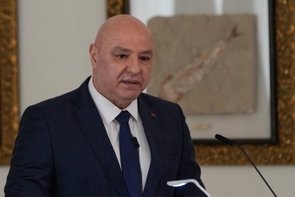 Libanonský prezident vyzýva na priame rokovania s Izraelom s cieľom zastaviť boje