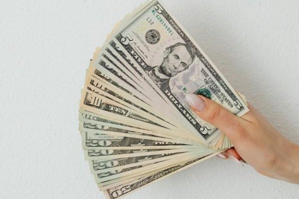 Americké ministerstvo financií plánuje na nové bankovky umiestniť Trumpov podpis