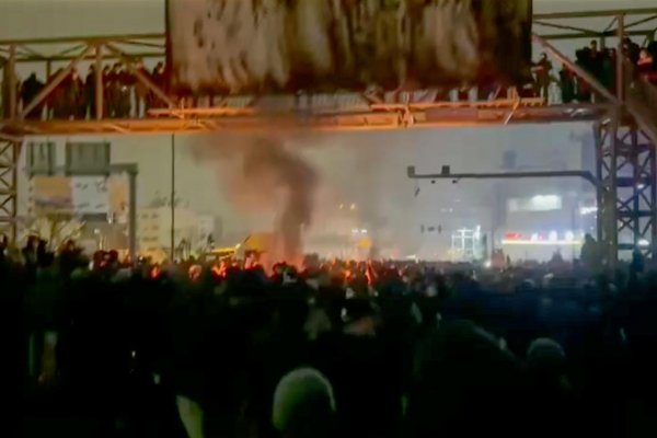 Počet obetí protestov v Iráne podľa úradov presiahol 5000