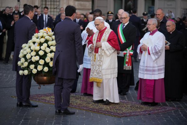 Pápež sa v mariánsky sviatok v Ríme modlil za pokoj a spravodlivosť vo svete