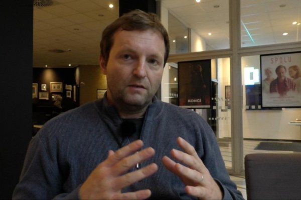Martin Svárovský: Putinovi prajem pruhovaný mundúr