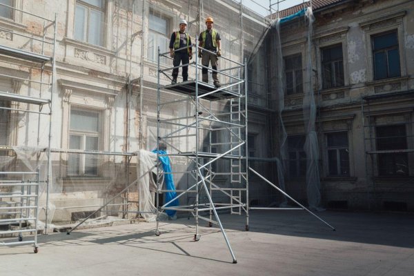 Lešenie, na ktoré sa môžete spoľahnúť: HAGRO STAVBY vsádza na bezpečnosť a kvalitu