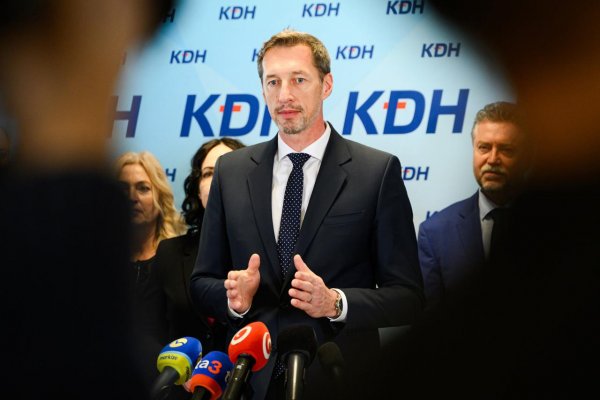 Štyri opozičné strany sa dohodli na spolupráci v komunálnych voľbách v Banskej Bystrici