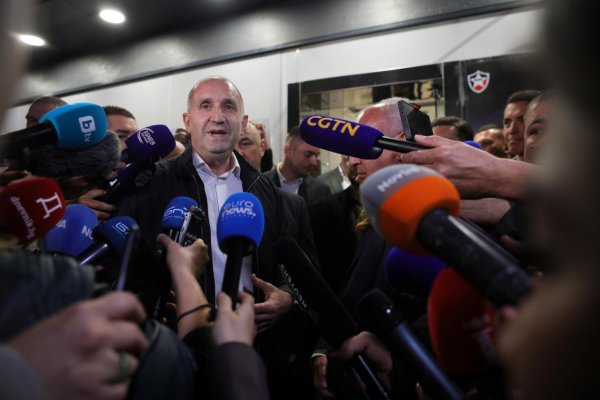 Tam, kde vyhrali ficovskí progresívci, alebo Nahradí si Putin stratené Maďarsko Bulharskom?