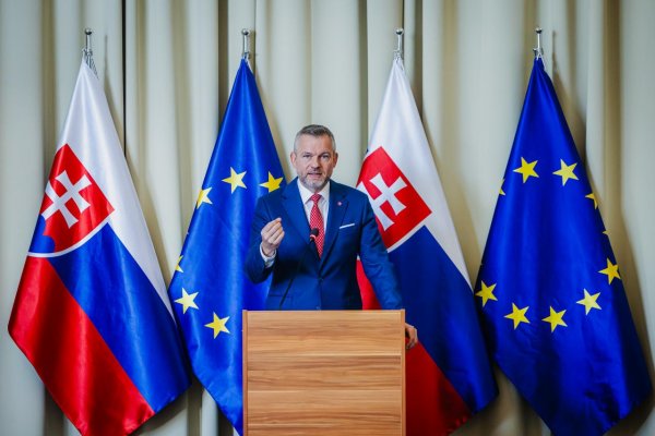 Korčok: Pellegrini by sa mal vyjadriť k podozreniam z financovania jeho kampane