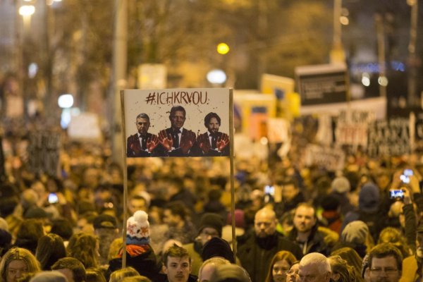 Organizátori protestov: Fico, Danko a Bugár ponížili a oklamali občanov