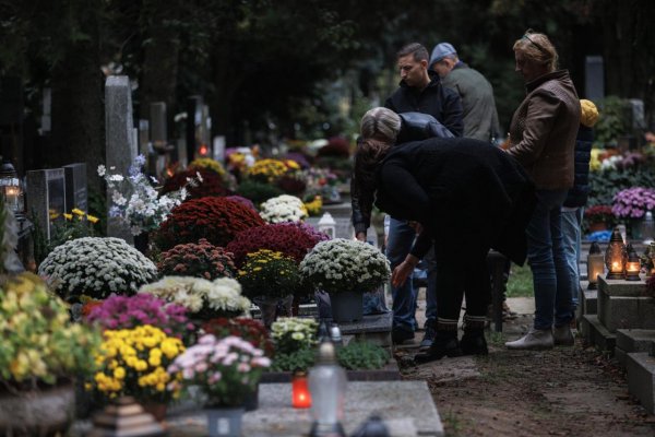 Začiatok novembra charakterizuje najmä spomienka na zosnulých