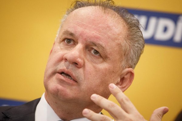 Andrej Kiska dobrovoľne vypovedal na NAKA. Políciu vyzýva, aby konala