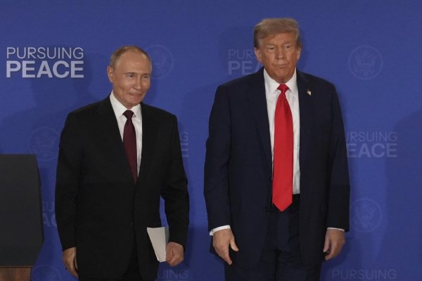 Hoteloví hostia našli v tlačiarni podklady k stretnutiu Trumpa s Putinom
