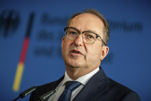 Nemecký minister vnútra žiadal občanov, aby sa pripravili na potenciálne katastrofické scenáre