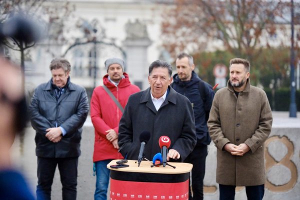 Bývalému ministrovi životného prostredia Jánovi Budajovi zrušili už druhé obvinenie