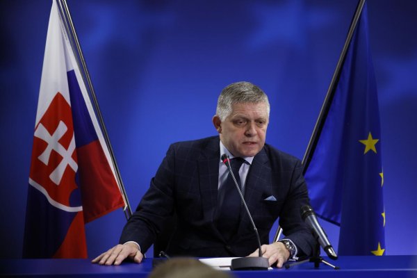 Fico na summite: Srbsko by malo byť prijaté do EÚ čo najskôr