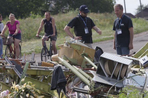 Holandsko zverejnilo mená podozrivých zo zostrelenia boeingu nad Donbasom