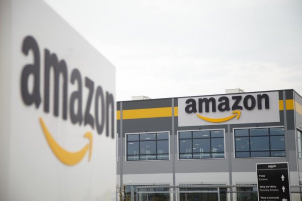 Amazon rozširuje svoj medzinárodný projekt: V strednej Európe zamestnáva 154 nepočujúcich