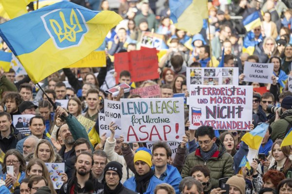 Bezpečnostnú konferenciu v Mníchove tradične sprevádzali demonštrácie