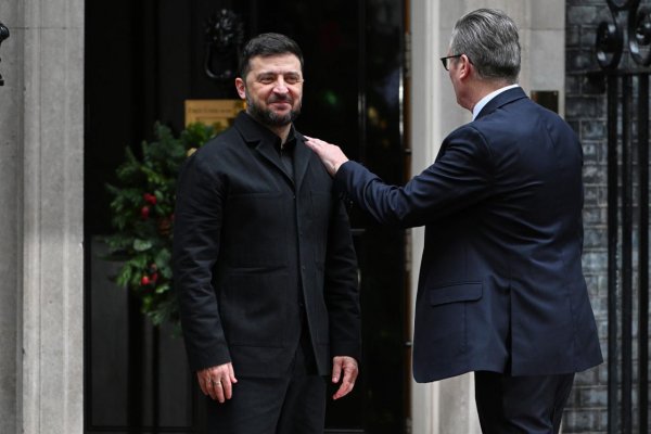 Zelenskyj chce na berlínskych rokovaniach získať podporu USA pre zmrazenie frontovej línie